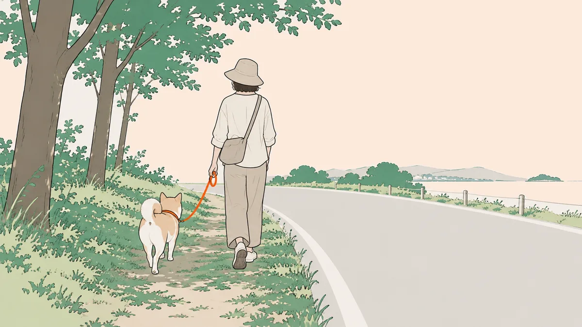 日なたのアスファルトの道の横にある、木かげの土と草の道を、柴犬の雑種と帽子をかぶった人が後ろ姿で歩いているイラスト